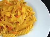 Ricetta Fusilli con finocchi e carote allo zafferano e paprika