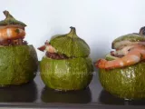 Ricetta Zucchine tonde ripiene di riso venere rosso e mazzancolle