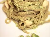 Ricetta Spaghetti al pesto di fave e mandorle
