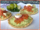 Ricetta Tartellette con crema di avocado, salmone, lime e uova di quaglia