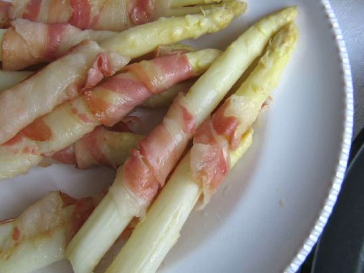 Asparagi Bianchi Al Forno Con Pancetta