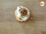 Tappa 2 - Crostini con gorgonzola, noci e miele