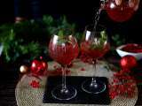 Tappa 5 - Spritz al melograno, il cocktail nelle palline di Natale!