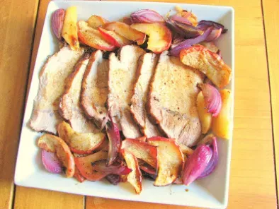Arrosto di maiale con mele e cipolle rosse, in salsa di balsamico - foto 2
