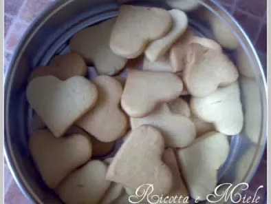 Biscotti a cuoricini cotti nel forno a microonde - foto 2