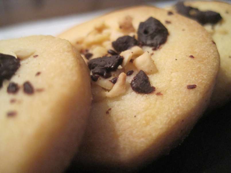 Biscotti senza glutine con gocce di cioccolato e nocciole - foto 6