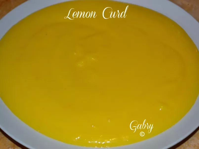Cannoli di pasta sfoglia con lemon curd e panna montata - foto 4