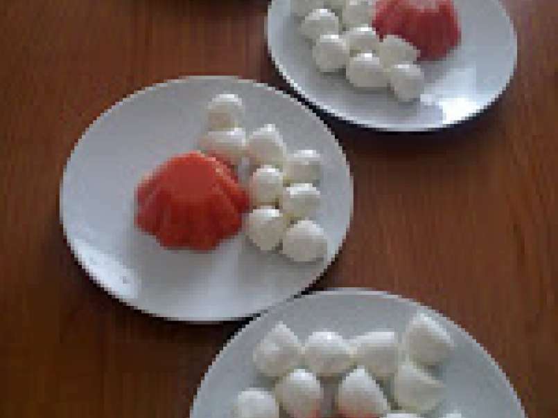 Caprese con gelatina di pomodoro e salsa al basilico (senza colla di pesce) - foto 2