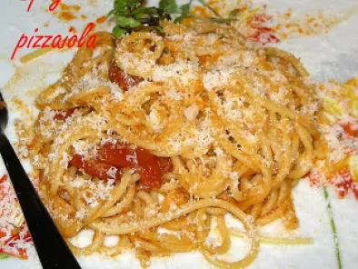 Carne e spaghetti alla pizzaiola - foto 2