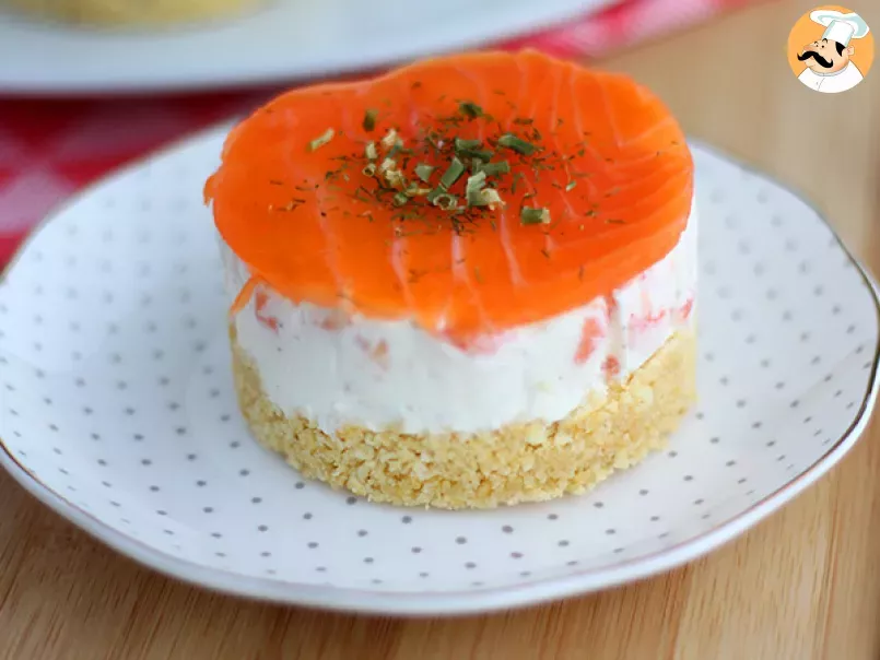 Cheesecake salata al salmone, l'idea perfetta per un antipasto sfizioso! - foto 3