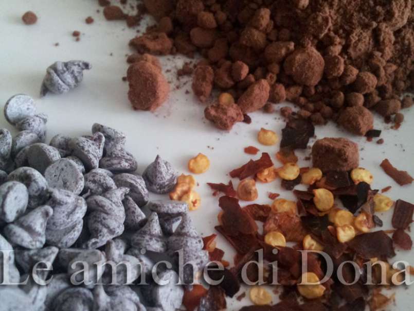 Ciambellone al cioccolato con fondente peperoncino e paprika dolce - foto 3