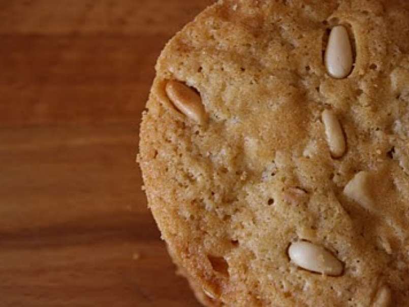 Cookies al cioccolato bianco e pinoli - foto 3