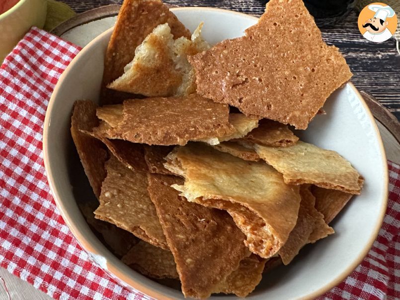 Cracker di parmigiano, la ricetta facile e veloce per l'aperitivo - foto 2