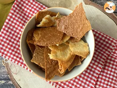 Cracker di parmigiano, la ricetta facile e veloce per l'aperitivo - foto 5