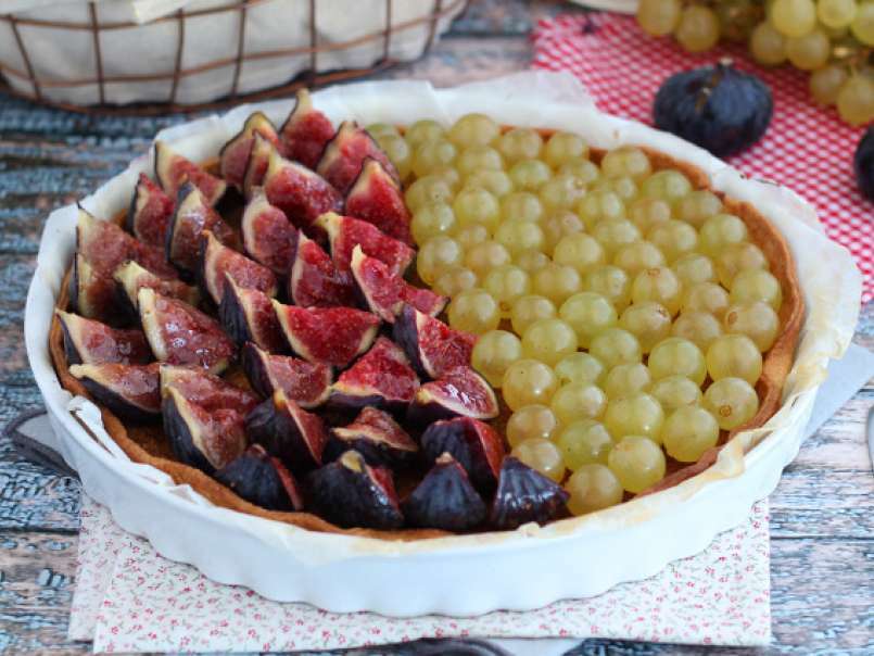 Crostata con uva e fichi - foto 3