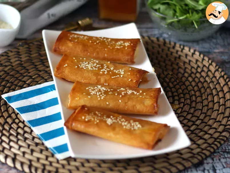 Feta Saganaki al forno: la ricetta greca con pasta fillo, feta e miele - foto 5