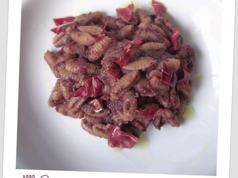 Gnocchetti sardi con crema al radicchio, noci e vino rosso - foto 2