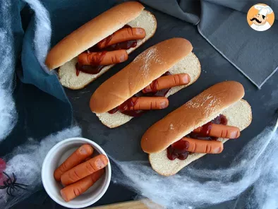 Hot dog sanguinanti, la ricetta facile per Halloween - foto 4
