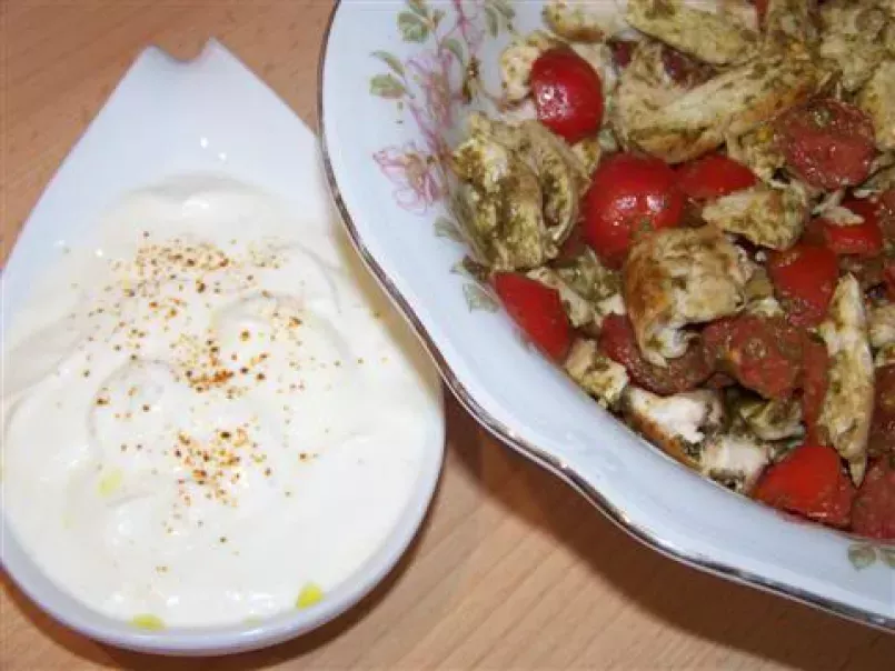 Insalata di Pollo con salsa allo Yogurt Greco - foto 2