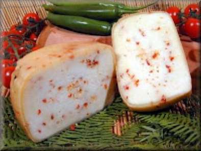 Involtini di Carne Impanata con ripieno di Formaggio al Peperoncino e Pomodori Secchi - foto 4