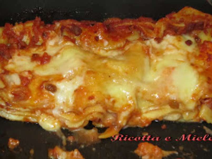 Lasagne di carne e prosciutto cotto/ Lasagnas de carne y jamon cocido