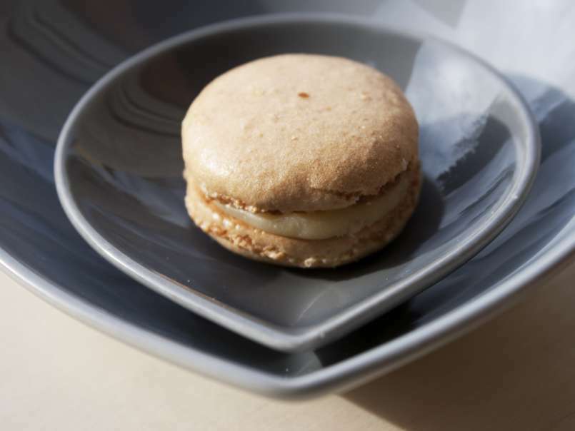 Macaron classici con crema al caramello salato - foto 6