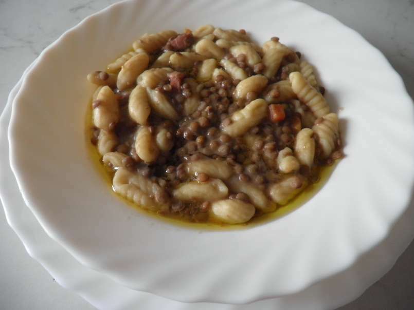 Minestra di lenticchie con Malloreddus e pancetta - foto 5