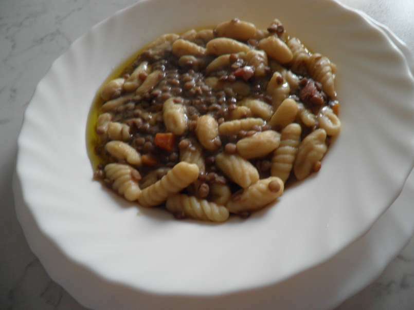 Minestra di lenticchie con Malloreddus e pancetta - foto 6