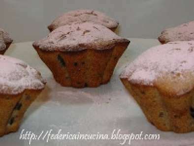 Muffin alla farina di castagne e cioccolato
