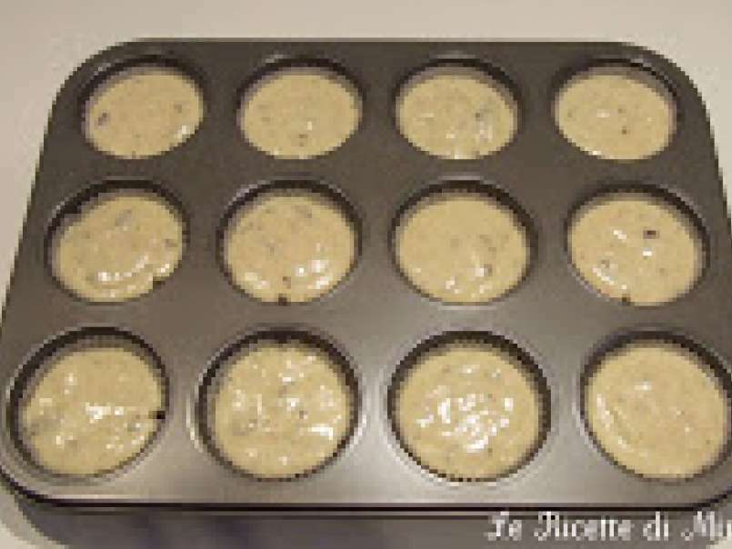 Muffin alla vaniglia con pezzi di cioccolato fondente - foto 6