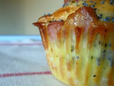 Muffin con mortadella e scamorza affumicata