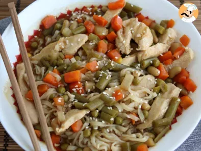 Noodles con pollo e verdure (express) - foto 2