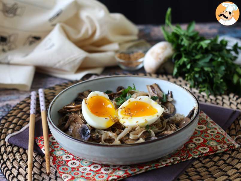 Noodles di riso con funghi e uova (ricetta vegetariana) - foto 3