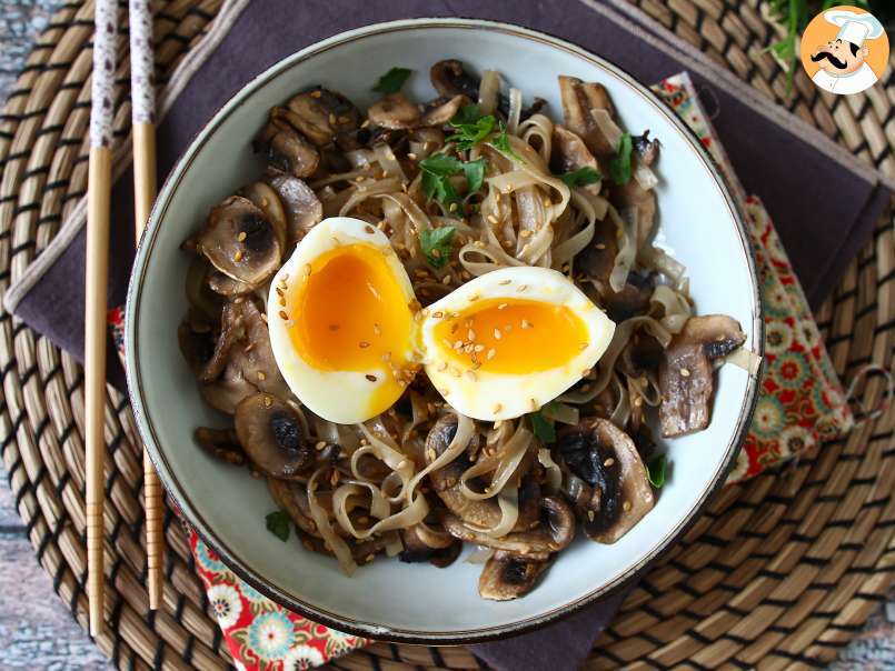Noodles di riso con funghi e uova (ricetta vegetariana) - foto 6
