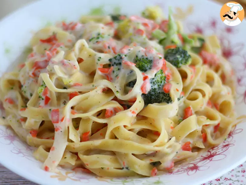 One pot pasta - Tagliatelle Broccoli e salmone - foto 4