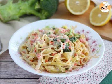 One pot pasta - Tagliatelle Broccoli e salmone