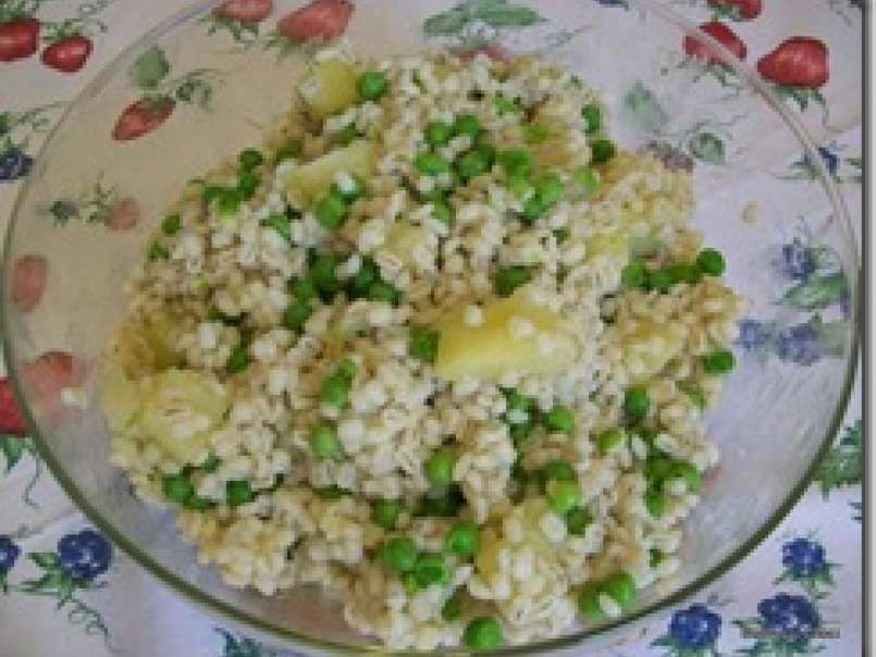 Orzo in insalata tiepida con patate e piselli - foto 2