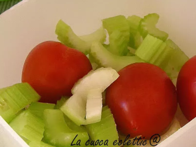 Pic nic in campagna e insalata di pasta con olive e melanzane - foto 5