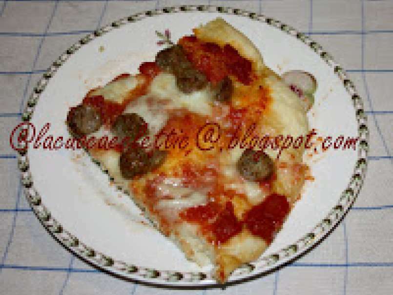 Pizza con la salsiccia - foto 4
