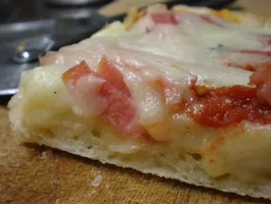 Pizza di Bonci, al pomodoro con lievito liquido