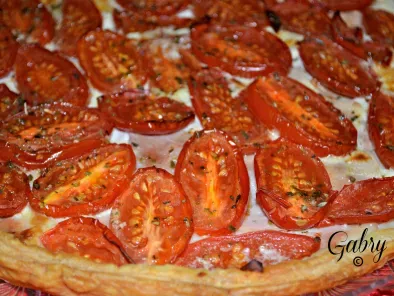 Pizza rustica con speck, sottilette e pomodorini pachino - foto 2