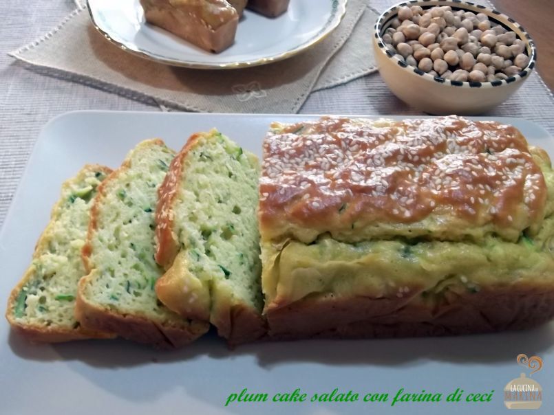 Plum Cake salato con farina di ceci e zucchine