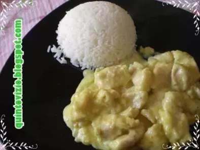 Pollo al curry in crema di latte