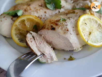 Pollo al limone al forno, la ricetta facile e leggera ideale sia per pranzo che per cena - foto 4