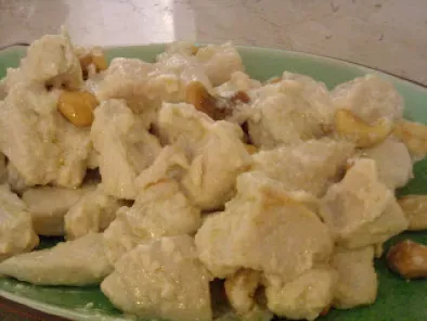 POLLO CON LATTE DI COCCO E ANACARDI - Chicken with coconut milk and cashews - foto 2