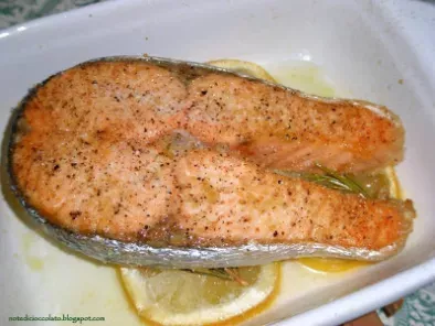 Salmone al forno su fette di limone al sale - foto 2