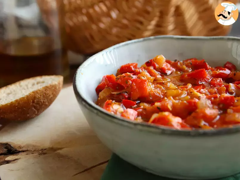 Salsa pomodoro e peperoni: ricetta semplice per condire la pasta