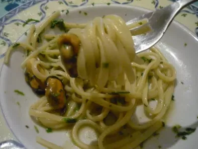 Spaghetti con le cozze in bianco - foto 3
