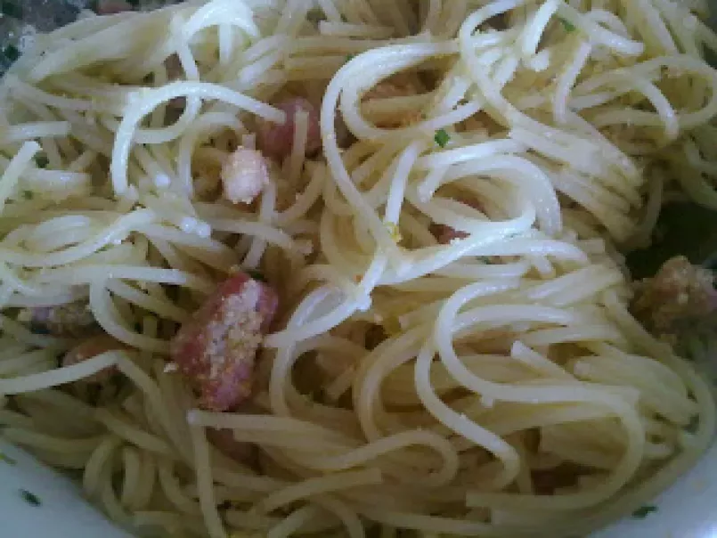 Spaghetti con tonno affumicato e lime