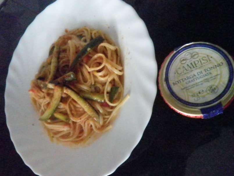 Spaghetti con zucchine Bottarga di Tonno e zenzero - foto 3